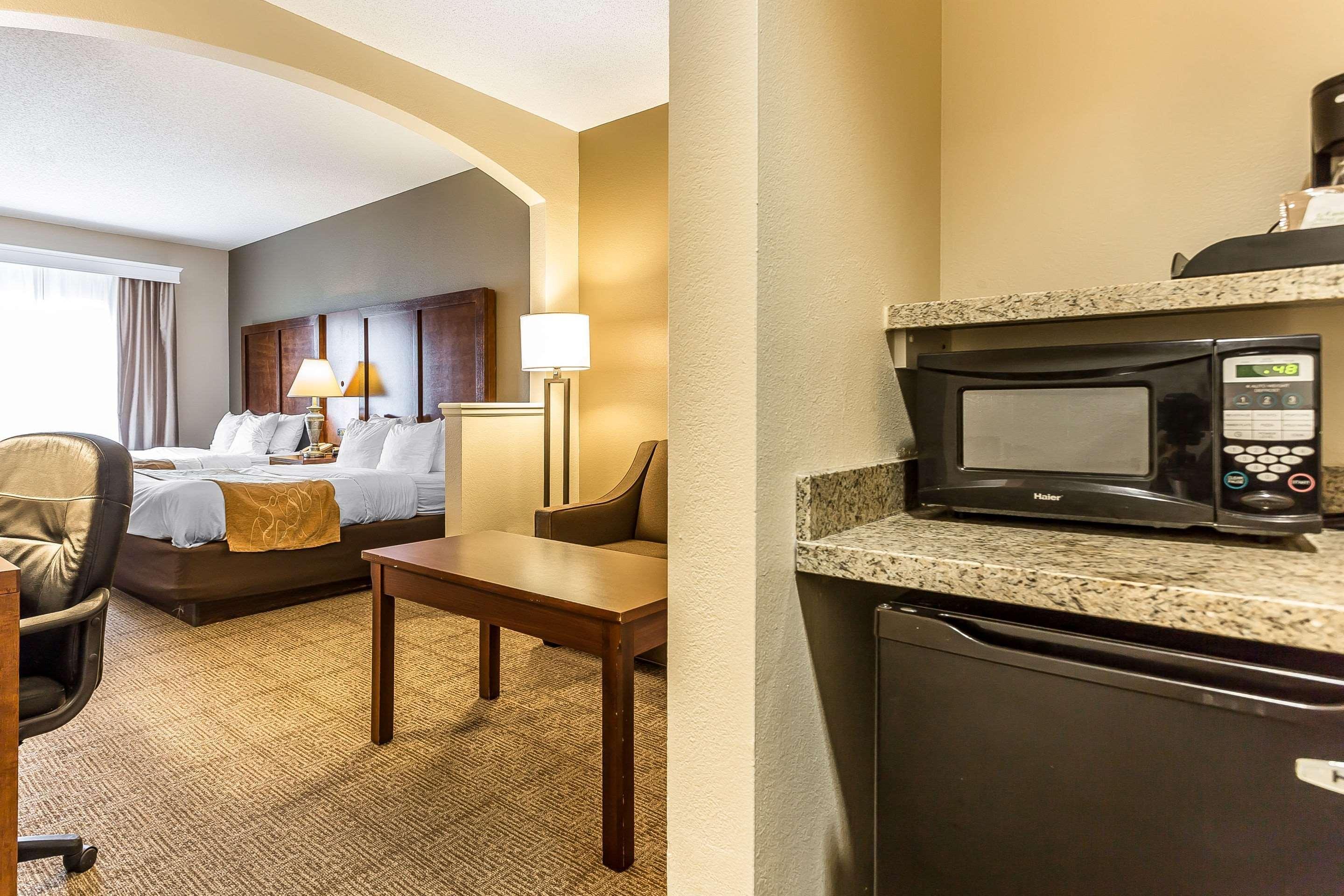 Comfort Suites Myrtle Beach Central Exterior foto