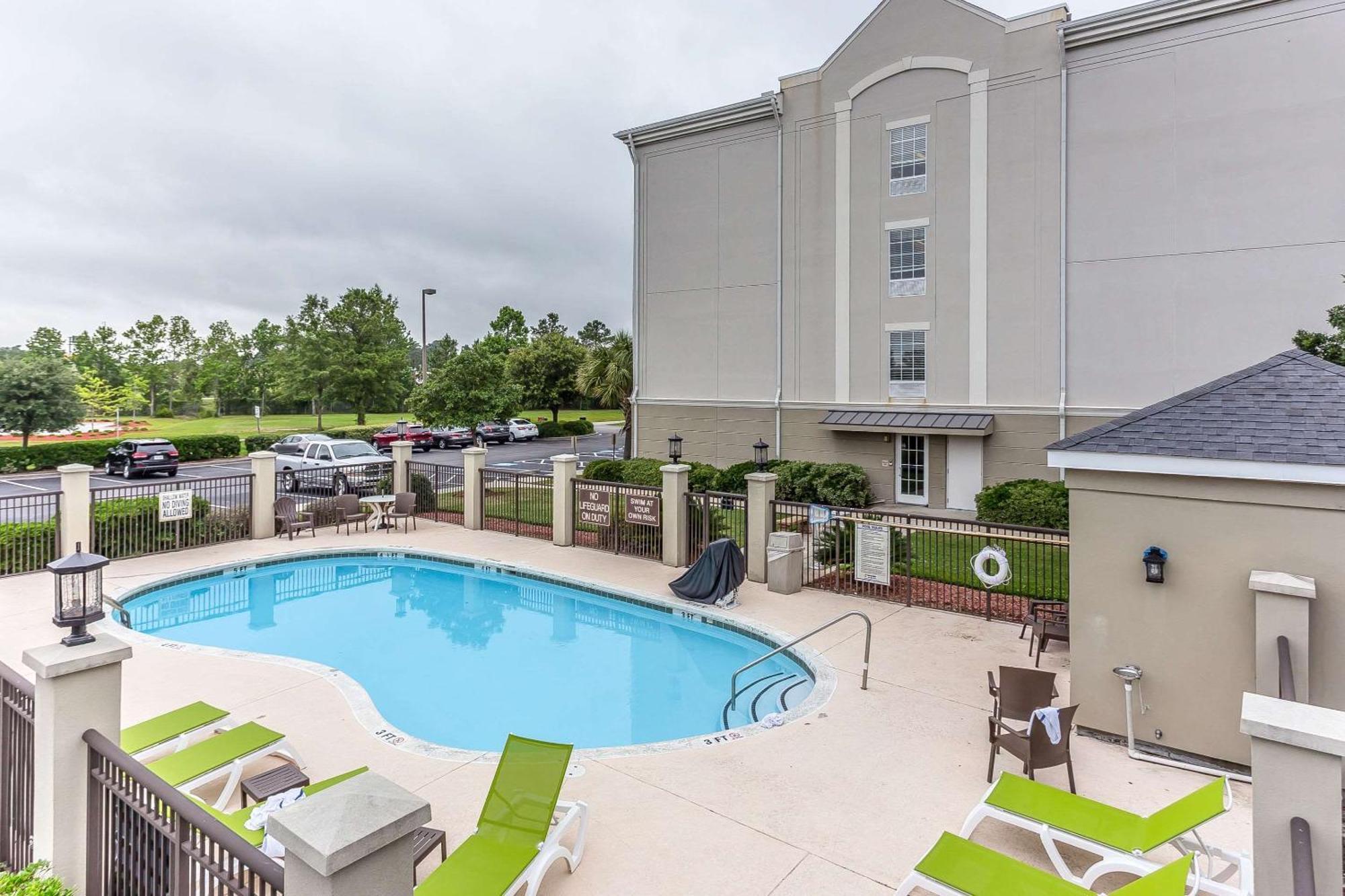 Comfort Suites Myrtle Beach Central Exterior foto